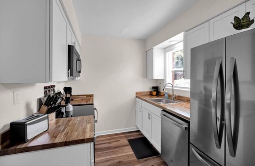 Newburgh Appartement | Contract Worker Getaway!