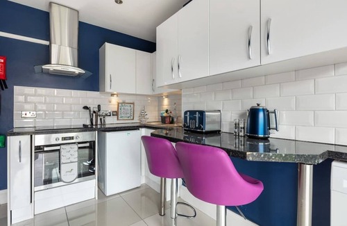 Westcliff-on-Sea Maison | Northview Spacious 4BR House | Contractors | Leisure | WIFI