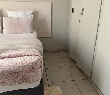 Mahikeng Maison | CONTRACTORS ACCOMMODATION AT Dne