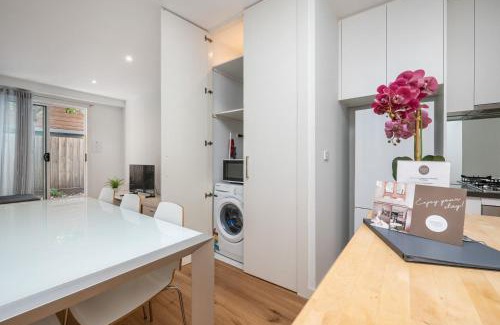 Carnegie Maison | Convenience and Comfort in Carnegie