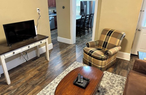 Bryn Mawr Appartement | Convenience & comfort awaits in this stylish 2-Bed/2-Bath in the heart of The Main Line.