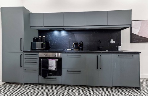 Seven Sisters Maison | Convenient 2BR 2BA / near Tube Station