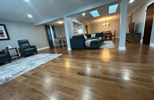 Silver Spring Maison | Convenient and Spacious.Silver Spring/ DC