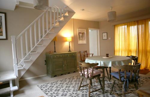 Longtown Maison | Convenient and stylish cottage