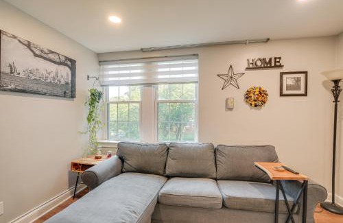 Arlington Heights Appartement | Convenient Arlington Condo about 4 Mi to National Mall