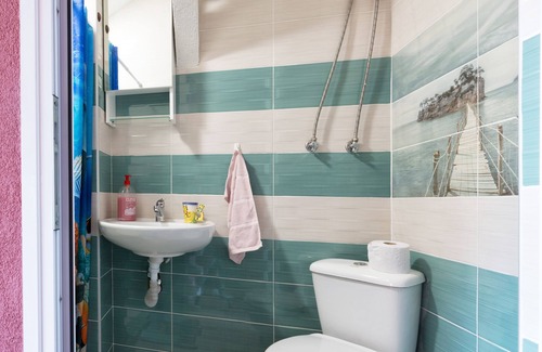 Burgas Appartement | Emplacement central et pratique en bord de mer au bord du jardin de la mer et de la plage à Burgas!