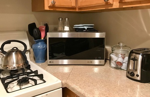 Stanton Park Appartement | Comfortable, convenient 1BR Capitol Hill apartment nr US Capitol, Union Station