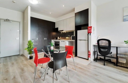 Kensington Appartement | Convenient Kensington living, Great Location