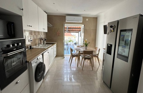 Povoa de Santa Iria Maison | Convenient accommodation, for your holidays with Family or business travel needs