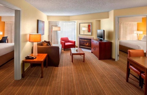 Bethlehem Maison | Convenient Stay in Bethlehem! 2 Modern Units w/ Parking, Fully equipped Kitchens