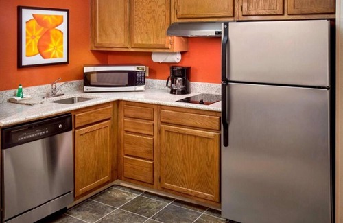 Bethlehem Maison | Convenient Stay in Bethlehem! 2 Modern Units w/ Parking, Fully equipped Kitchens