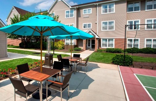 Bethlehem Maison | Convenient Stay in Bethlehem! 2 Modern Units w/ Parking, Fully equipped Kitchens