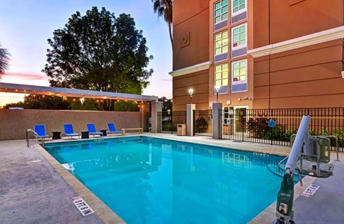 Miramar Maison | Convenient Suite Near Beaches, Parks, Dining, and Hard Rock Stadium