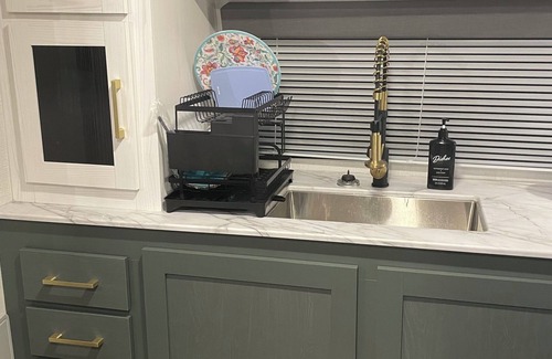 Taylorville Maison | Convenient to UA and Mercedes