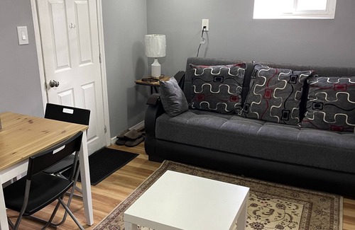 Mariners Harbor Maison | Conveniently located