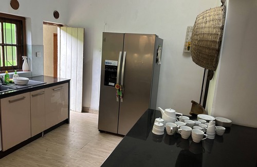 Colombo Maison | Conveniently located house in the heart of the city.
