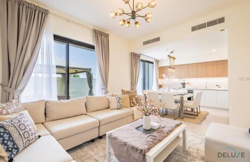 Dubai Appartement | Conveniently Located Near Airport and Expo City 4BR Townhouse with Assistant Room at Parkside 2, Dubai South by Deluxe Holiday Homes
