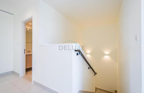 Dubai Appartement | Conveniently Located Near Airport and Expo City 4BR Townhouse with Assistant Room at Parkside 2, Dubai South by Deluxe Holiday Homes