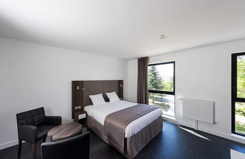 Dijon Hôtel | Conveniently Located Room for Comfortable University Stays