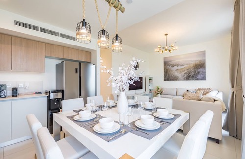 Dubai Maison | Conveniently Located to Airport & Expo City 4BRTownhouse w/ AsstRm at Parkside2
