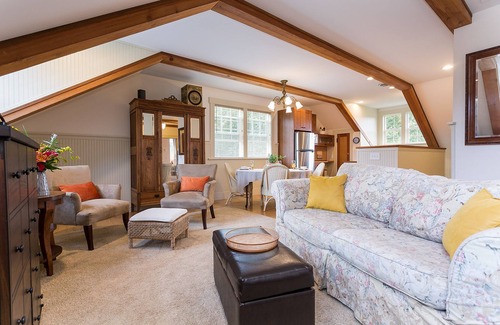 Bellingham Cottage | Loft Idéalement situé dans un cadre champêtre
