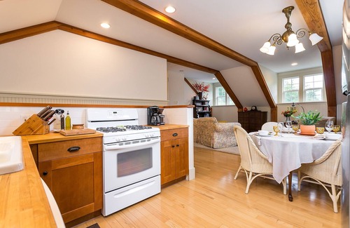 Bellingham Cottage | Loft Idéalement situé dans un cadre champêtre