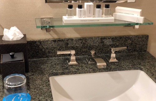 Cupertino Hôtel | Conveniently Located To Excellent Transportation! 4 Spacious Units, Free Parking