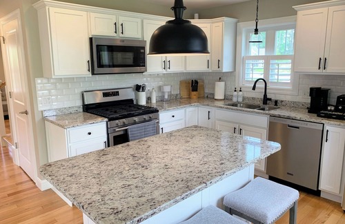 Nashua Maison | Conveniently Located Young house with Central AC, 2-Car Garage, 3 BR 2.5 BA
