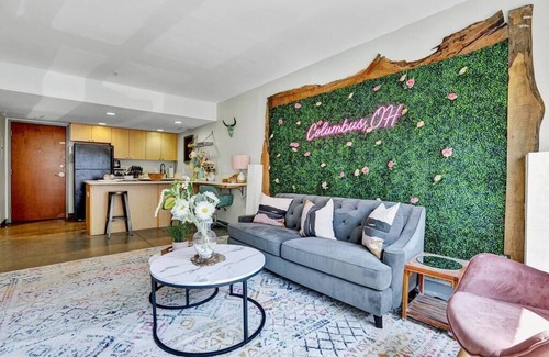 Short North Copropriété | Short North Oasis W/ Free Wine & Private Parking