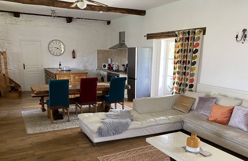 Dompierre-les-Eglises Maison | Converted barn in rolling countryside with pool and spa.