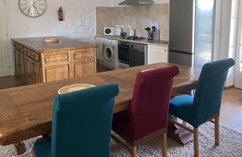 Dompierre-les-Eglises Maison | Converted barn in rolling countryside with pool and spa.