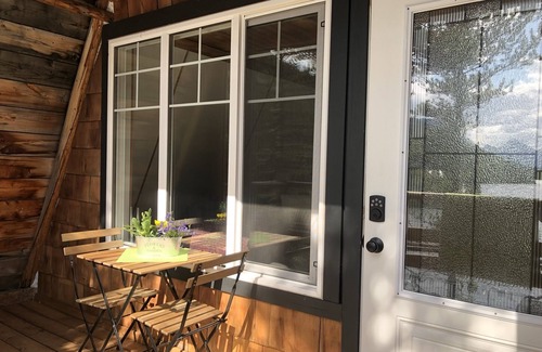 Stikine Region Chalet De Ski | Cooks and Puppies Hideaway
