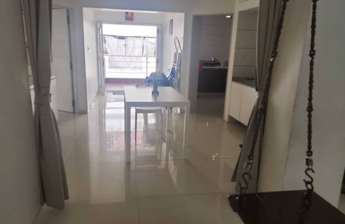 Vadodara Appartement | Cool 2-bedroom apartment with AC in vibrant Vadodara