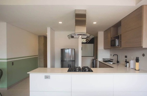 Laureles Appartement | Cool 3 BR W/Balcony in Laureles Medellín