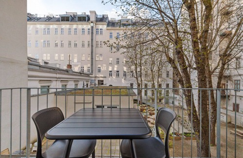 Alsergrund Appartement | Cool Alsergrund 1BR, Fully Equipped, by Blueground
