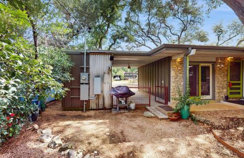 Barton Hills Maison | Cool Mid-Century Modern 3/2