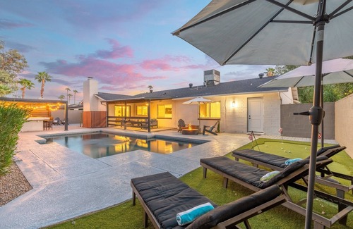 La Paz At Desert Springs Maison | Barret Jackson! Hot Tub, Heated Pool, Firepit, Sleeps Twelve