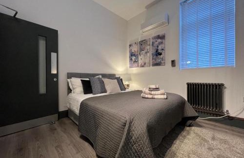 Turnham Green Appartement | Cool warehouse conversion apt in Chiswick London