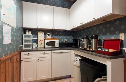 Coolidge Corner South Side Maison | Coolidge Corner Guest House