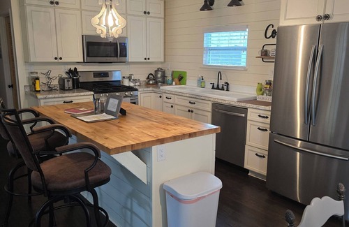 Cross Creek Maison | Cooper's Creekside in Cross Creek is located right on the creek with boat access