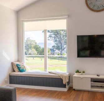 Lovedale Maison | Coopers Lodge, Lovedale - A rural escape in the heart of wine country