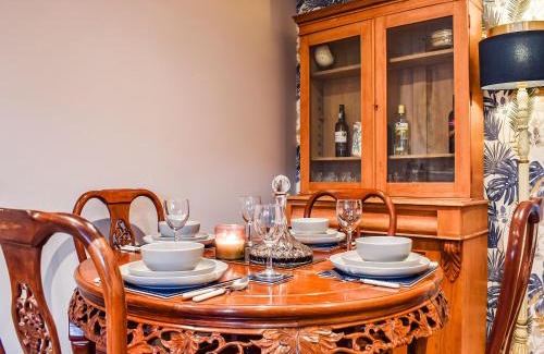 Hewish Maison | Coopers Townhouse - Cottage