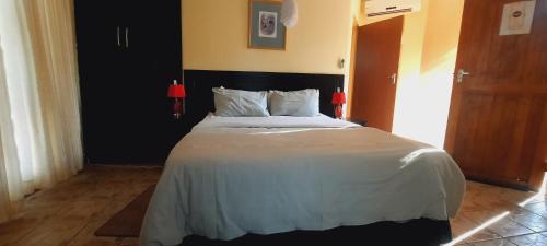 Ha-Lambani Cabine | Copacopa Lodge and Conference Centre