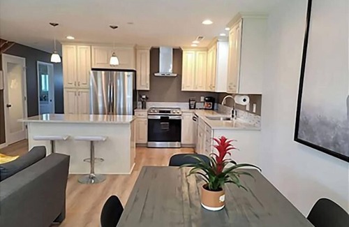 Crescent City Maison | Copper Tree by the sea 436 B