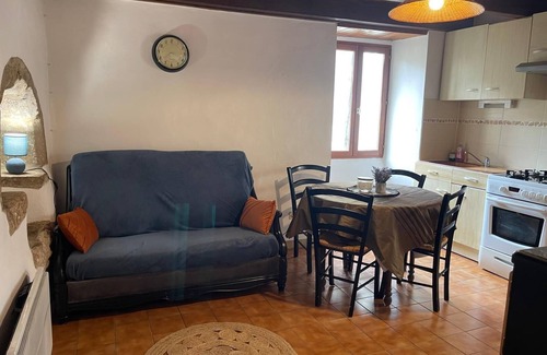 Meyrueis Maison | Coquette Maison de Ville au Cœur de Meyrueis