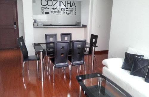 La Gran Via Appartement | Cora 96 Street Apartments