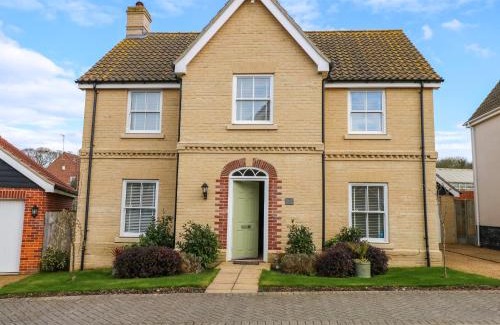 Overstrand Maison | Coral House