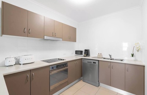 Cairns North Appartement | Coral Poolside Resort Living by Cairns Esplanade