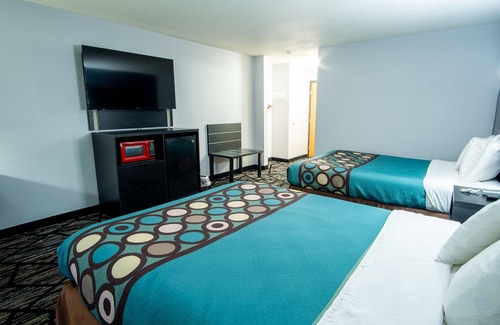 New Richmond Hôtel | Coratel Inn and Suites By Jasper New Richmond - 2 Queen Bed Non Smoking