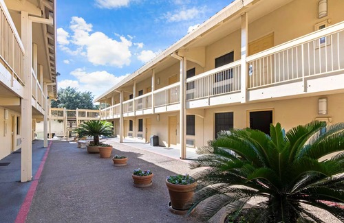 North San Antonio - SAT Hôtel | Coratel Inn & Suites by Jasper Wonderland 2 Double Bed NS